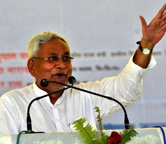 नीतीश कुमार