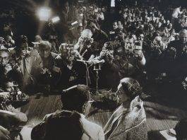 ऐसी थी इंदिरा गाँधी - फोटो रघु राय के सौजन्य से ​