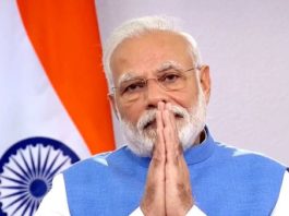 कोई रोड पर नहीं निकलो 