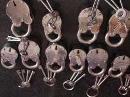 लॉक"डाउन"